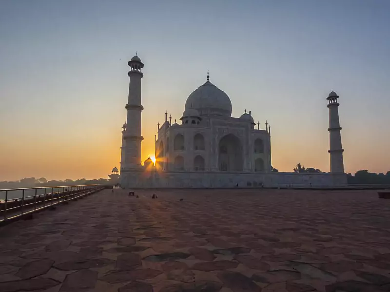 Taj Mahal Sunrise Tour from Jaipur