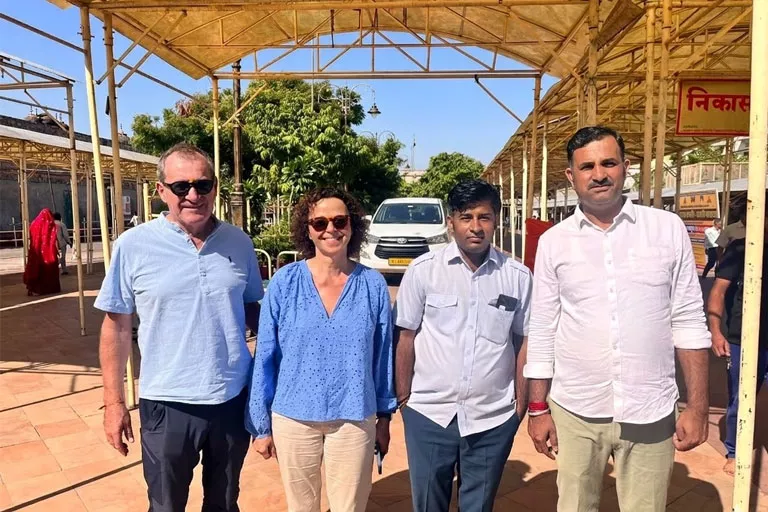 How to Hire Private Driver in Rajasthan